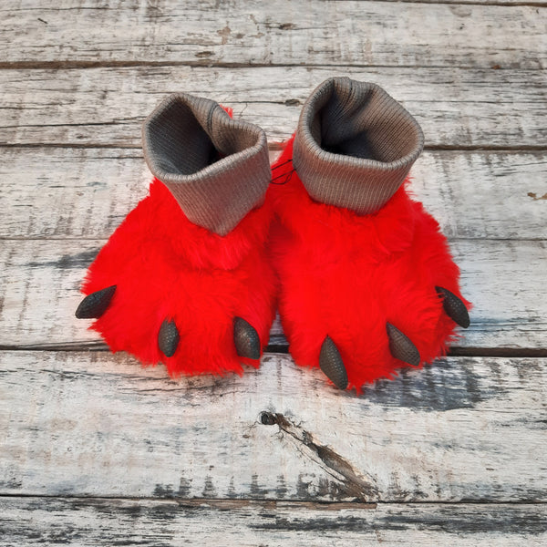 Pantuflas de Piel Garras con puño Rojo Dragón